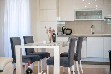Villa Zara Beauty **** | Apartman s pogledom na more (1. etaža)