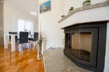 Villa Zara Beauty **** | Apartman s pogledom na more (1. etaža)