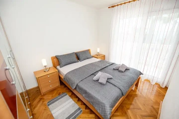 Zara Beauty | Apartment with a sea view (1st floor)